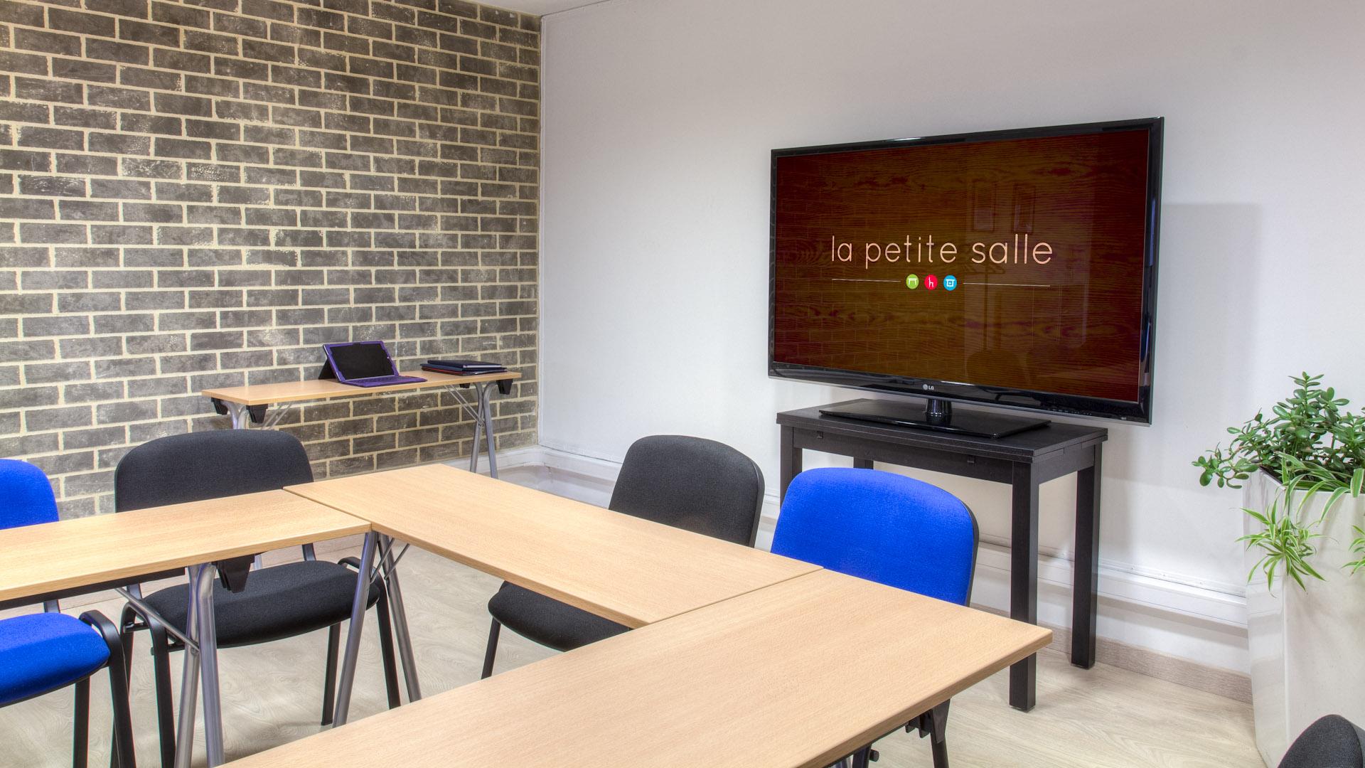 La Petite Salle - Photo 2